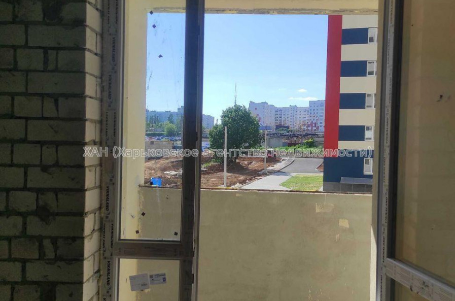 Продам квартиру, Победы просп. , 1  ком., 48 м², без внутренних работ 