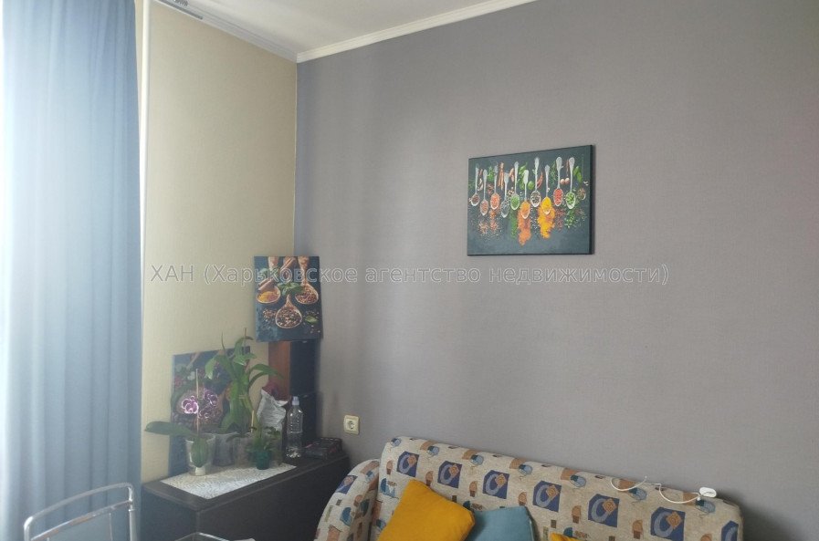 Продам квартиру, Сергеевская ул. , 2  ком., 68.60 м², капитальный ремонт 