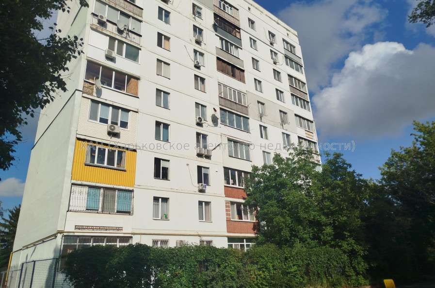 Продам квартиру, Сергеевская ул. , 2  ком., 68.60 м², капитальный ремонт 
