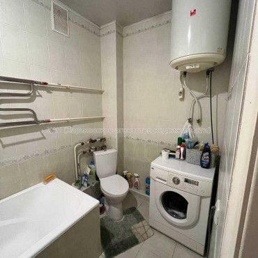 Продам квартиру, Сергеевская ул. , 2  ком., 68.60 м², капитальный ремонт 