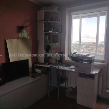 Продам квартиру, Сергеевская ул. , 2  ком., 68.60 м², капитальный ремонт 