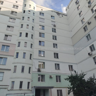 Продам квартиру, Сергеевская ул. , 2  ком., 68.60 м², капитальный ремонт 