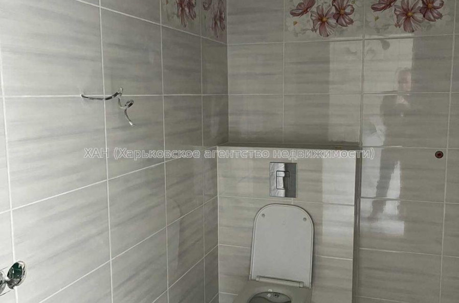Продам квартиру, Победы просп. , 2 кім., 48.40 м², без отделочных работ 
