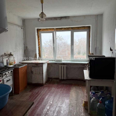 Продам квартиру, Шекспира ул. , 1 кім., 8.60 м², советский ремонт 