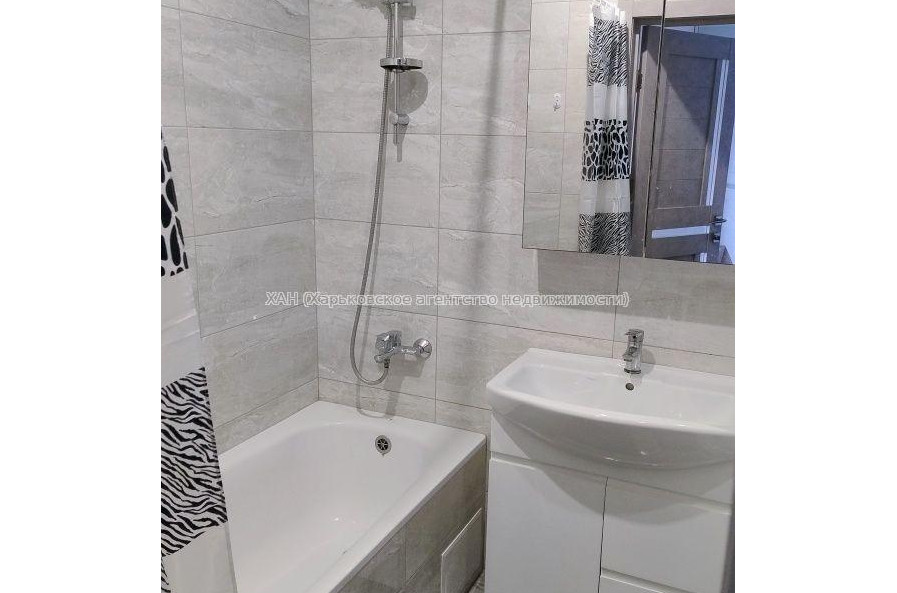 Продам квартиру, Мира ул. , 1  ком., 48.10 м², авторский дизайн 