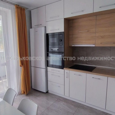 Продам квартиру, Мира ул. , 1  ком., 48.10 м², авторский дизайн 