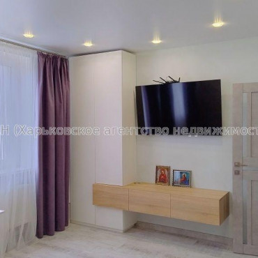 Продам квартиру, Мира ул. , 1  ком., 48.10 м², авторский дизайн 