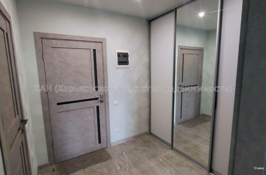 Продам квартиру, Мира ул. , 1  ком., 48.10 м², авторский дизайн 