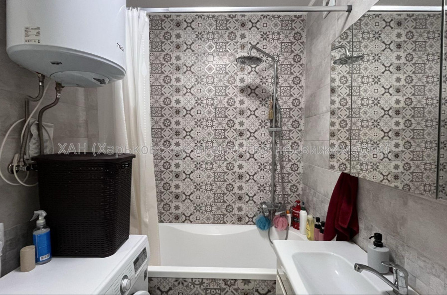 Продам квартиру, Ньютона ул. , 1  ком., 44 м², евроремонт 