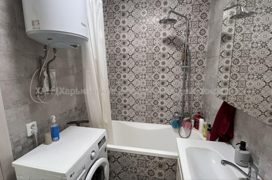 Продам квартиру, Ньютона ул. , 1  ком., 44 м², евроремонт 