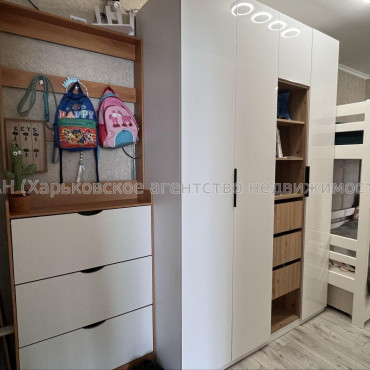 Продам квартиру, Ньютона ул. , 1  ком., 44 м², евроремонт 