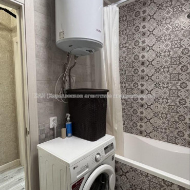 Продам квартиру, Ньютона ул. , 1  ком., 44 м², евроремонт 