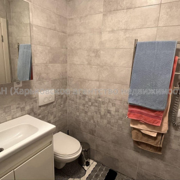 Продам квартиру, Ньютона ул. , 1  ком., 44 м², евроремонт 