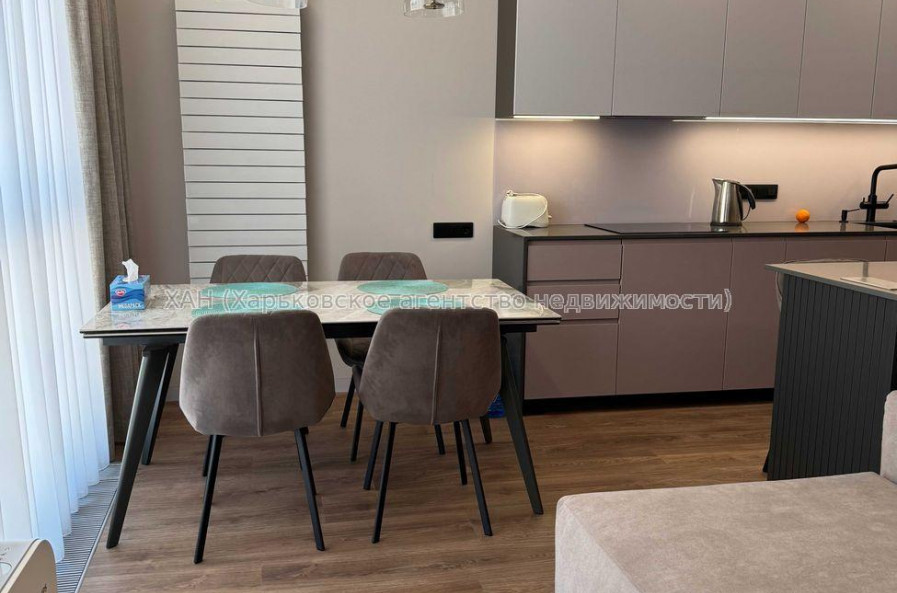 Продам квартиру, Клочковская ул. , 2  ком., 78 м², авторский дизайн 