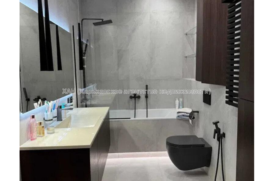 Продам квартиру, Клочковская ул. , 2  ком., 78 м², авторский дизайн 