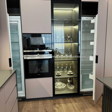 Продам квартиру, Клочковская ул. , 2  ком., 78 м², авторский дизайн 