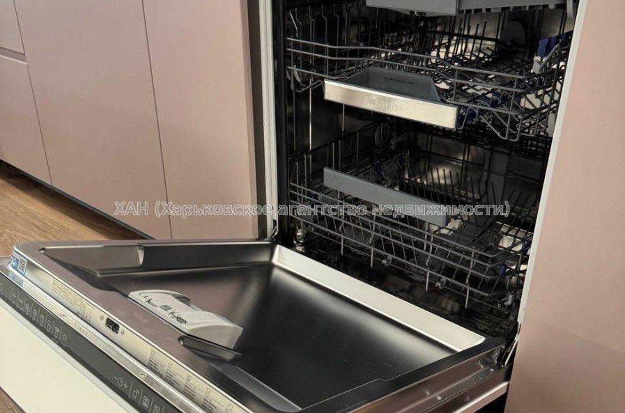 Продам квартиру, Клочковская ул. , 2  ком., 78 м², авторский дизайн 