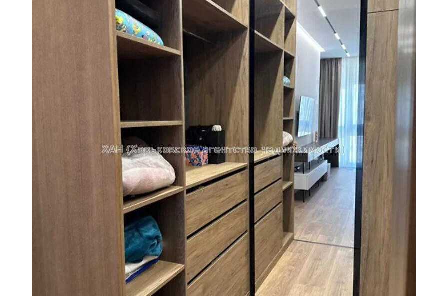 Продам квартиру, Клочковская ул. , 2  ком., 78 м², авторский дизайн 