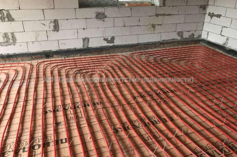 Продам дом, Свято-Ильинская ул. , 210 м², 15 сот., без внутренних работ 