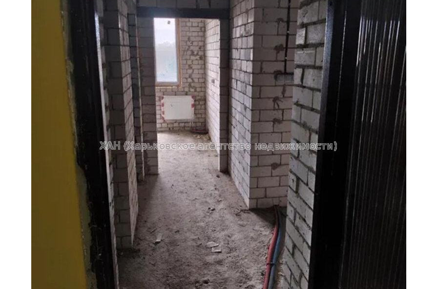 Продам квартиру, Шевченковский пер. , 2 кім., 56.80 м², без внутренних работ 