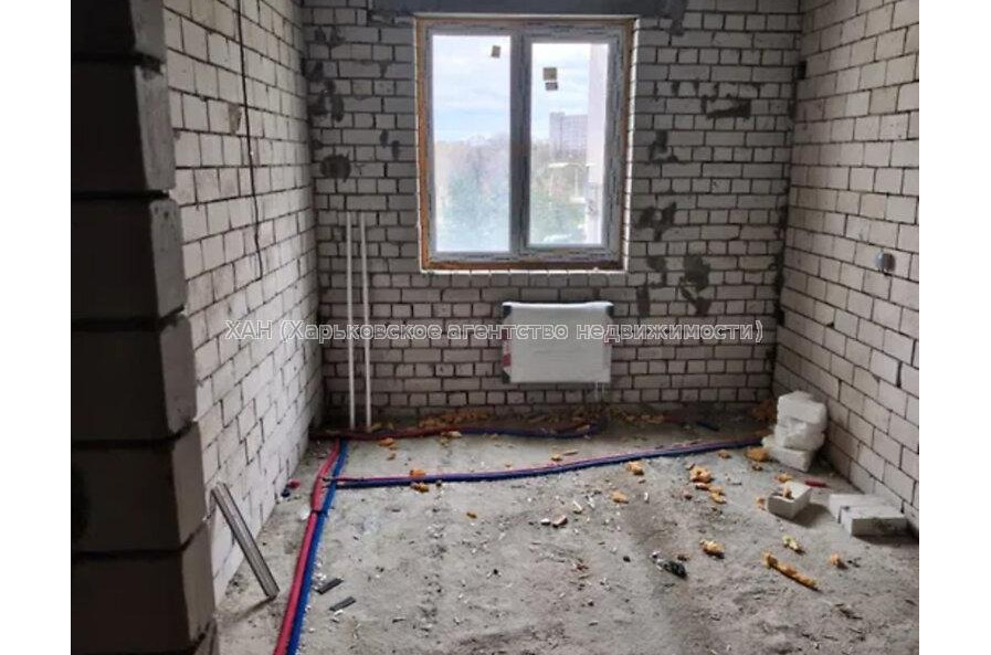 Продам квартиру, Барабашова академика ул. , 2  ком., 56.80 м², без внутренних работ 