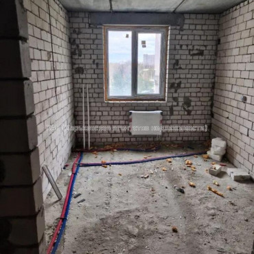 Продам квартиру, Шевченковский пер. , 2 кім., 56.80 м², без внутренних работ 
