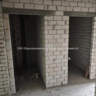 Продам квартиру, Барабашова академика ул. , 2  ком., 56.80 м², без внутренних работ 