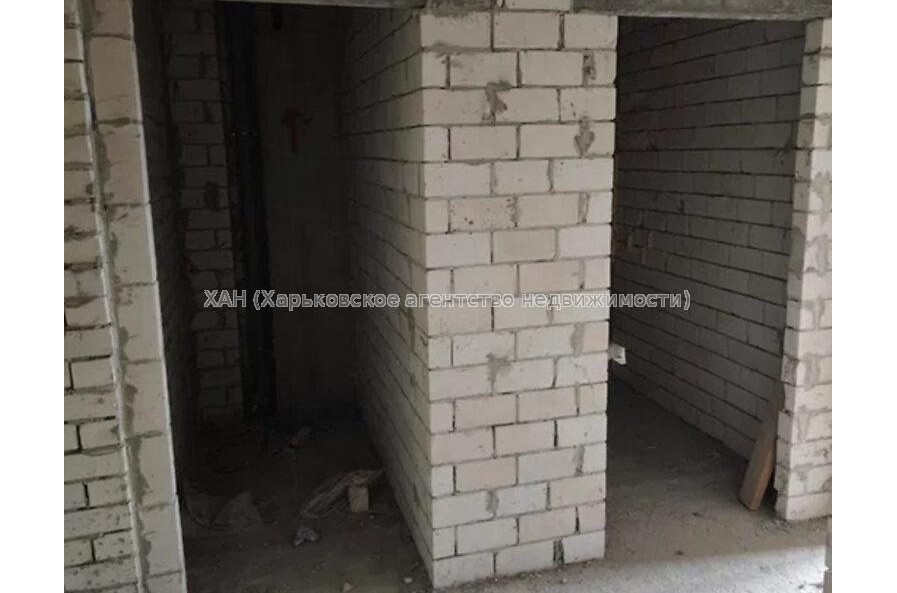 Продам квартиру, Шевченковский пер. , 2 кім., 56.80 м², без внутренних работ 