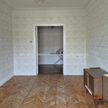 Продам квартиру, Дарвина ул. , 2 кім., 56 м², косметический ремонт 