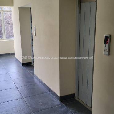 Продам квартиру, Фесенковская ул. , 1  ком., 20 м², без отделочных работ 