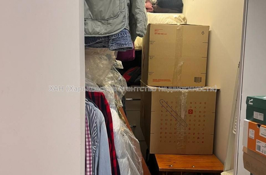 Продам квартиру, Героев Харькова просп. , 1  ком., 38 м², капитальный ремонт 