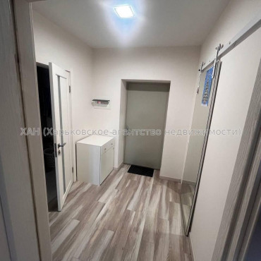 Продам квартиру, Героев Харькова просп. , 1  ком., 38 м², капитальный ремонт 