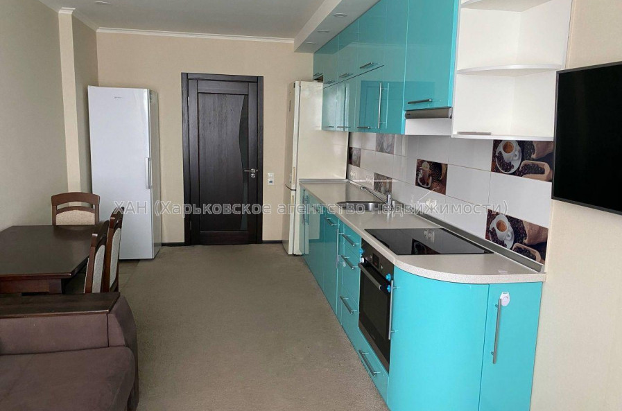 Продам квартиру, Юбилейный просп. , 2 кім., 72 м², евроремонт 
