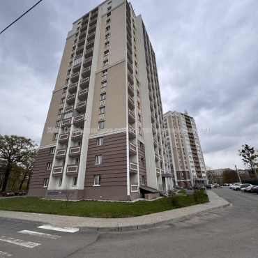 Продам квартиру, Героев Харькова просп. , 1  ком., 47 м², без внутренних работ 