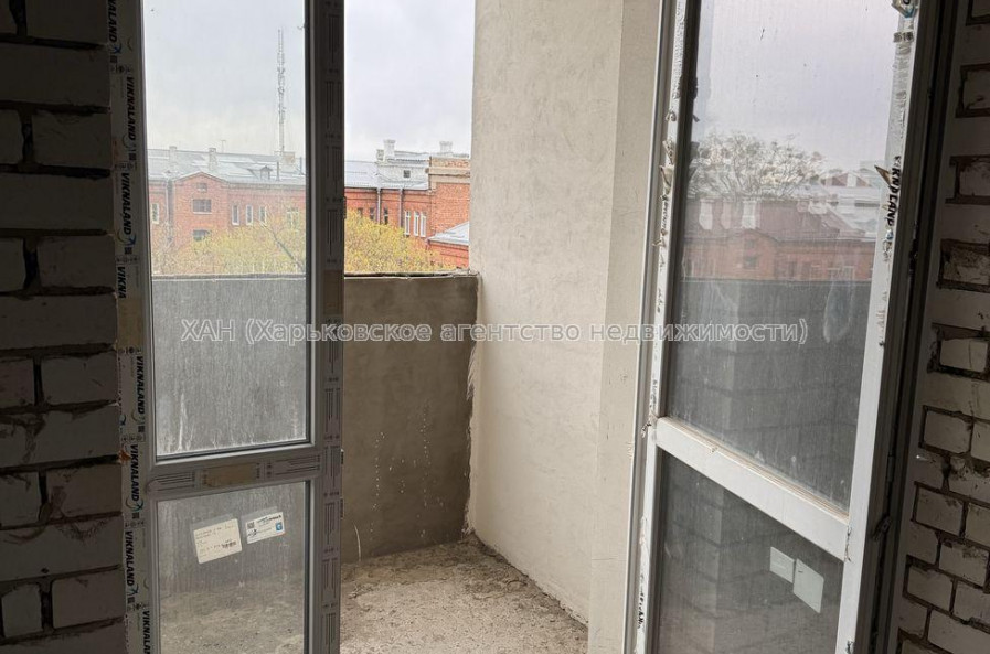 Продам квартиру, Героев Харькова просп. , 1  ком., 47 м², без внутренних работ 