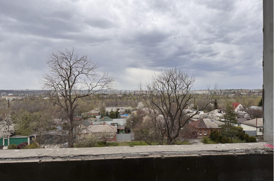 Продам квартиру, Героев Харькова просп. , 1  ком., 47 м², без внутренних работ 