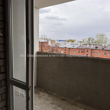 Продам квартиру, Героев Харькова просп. , 1  ком., 47 м², без внутренних работ 