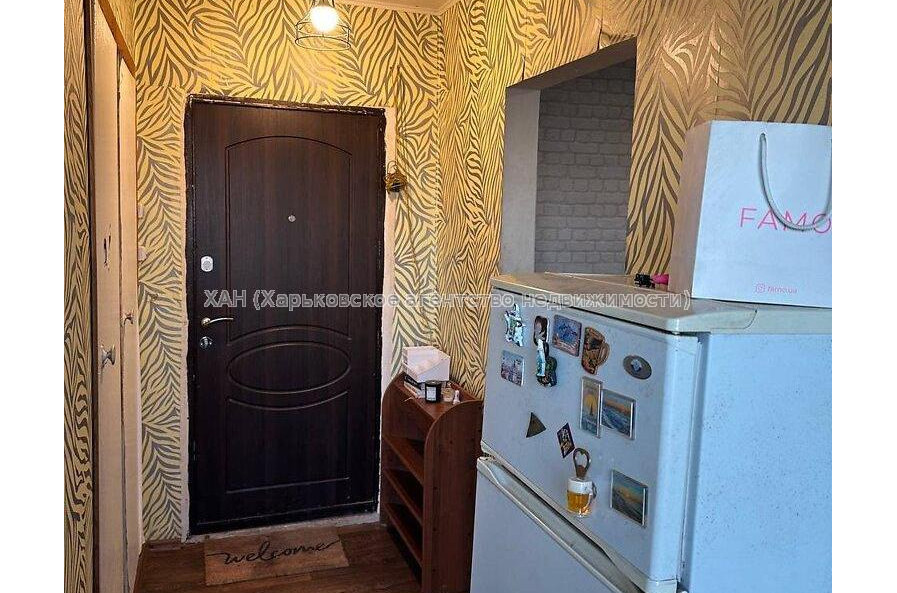 Продам квартиру, Победы просп. , 1  ком., 30 м², капитальный ремонт 