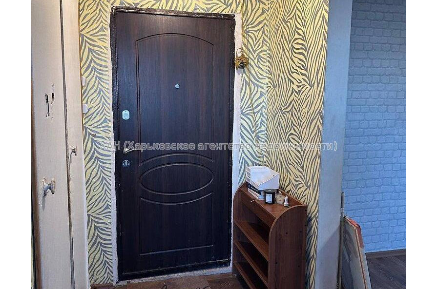 Продам квартиру, Победы просп. , 1  ком., 30 м², капитальный ремонт 