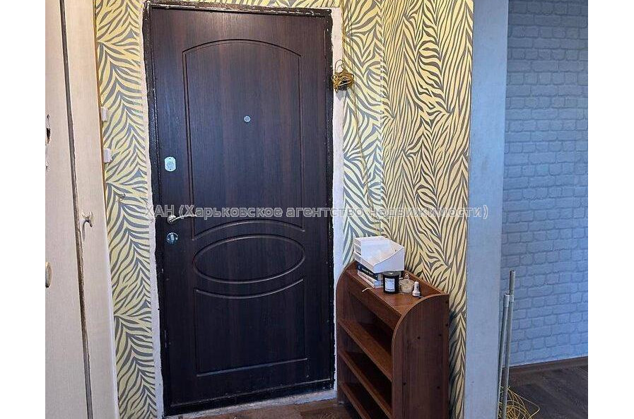 Продам квартиру, Победы просп. , 1  ком., 30 м², капитальный ремонт 