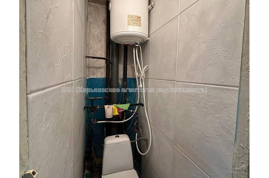 Продам квартиру, Победы просп. , 1  ком., 30 м², капитальный ремонт 
