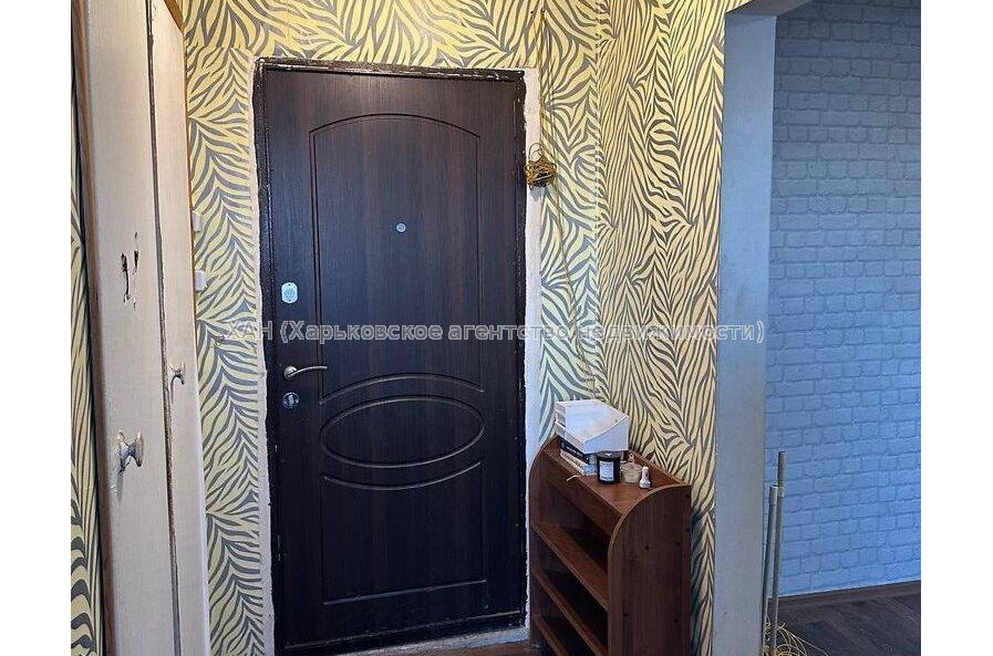 Продам квартиру, Победы просп. , 1  ком., 30 м², капитальный ремонт 