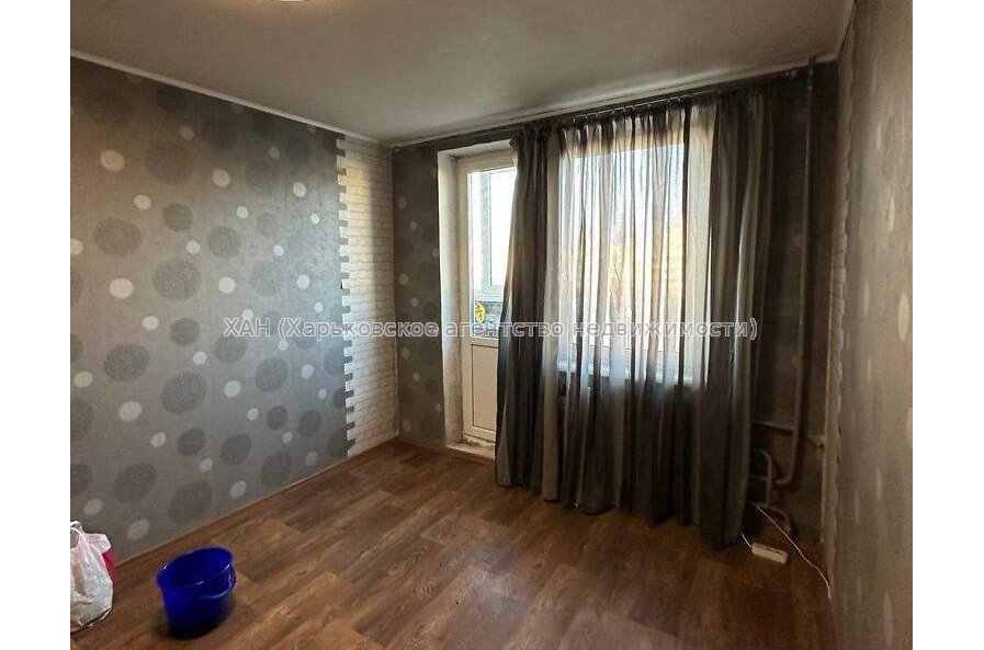 Продам квартиру, Победы просп. , 1  ком., 30 м², капитальный ремонт 