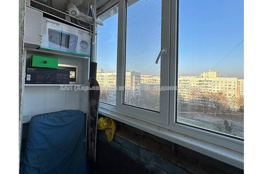 Продам квартиру, Победы просп. , 1  ком., 30 м², капитальный ремонт 