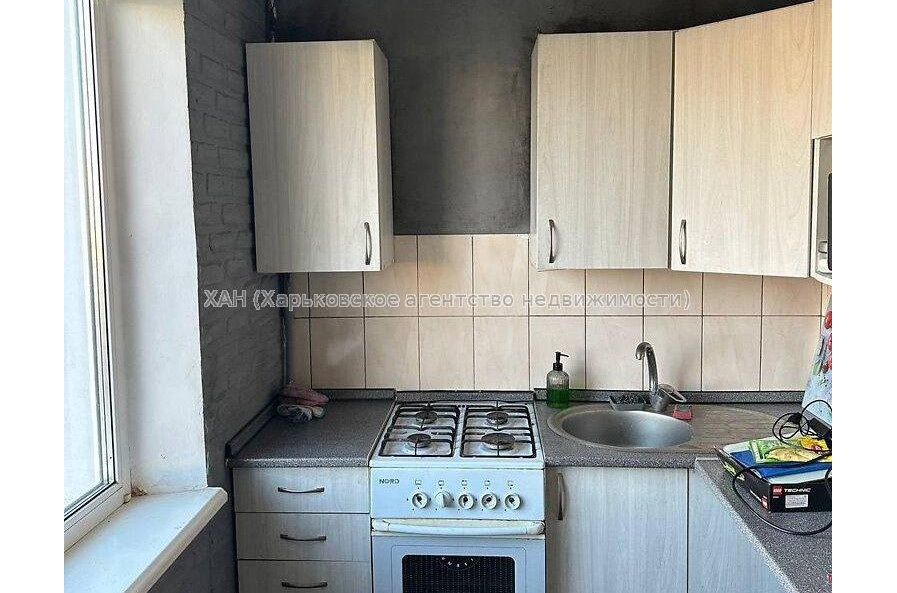 Продам квартиру, Победы просп. , 1  ком., 30 м², капитальный ремонт 