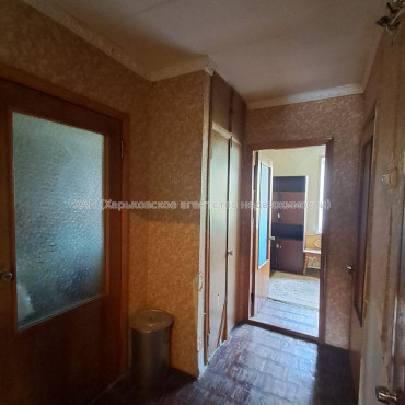 Продам квартиру, 3  ком., 60 м², советский ремонт 