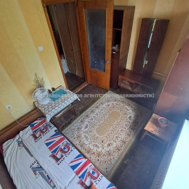 Продам квартиру, 3  ком., 60 м², советский ремонт 