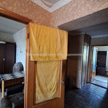 Продам квартиру, 3  ком., 60 м², советский ремонт 