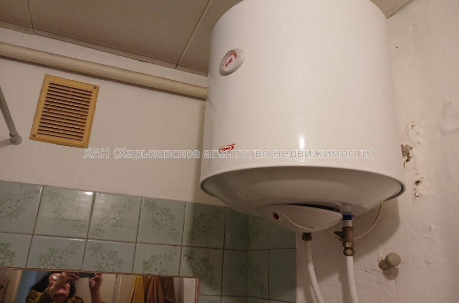 Продам квартиру, Салтовское шоссе , 1 кім., 33 м², косметический ремонт 