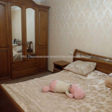 Продам квартиру, Соборности Украины ул. , 3  ком., 105 м², капитальный ремонт 